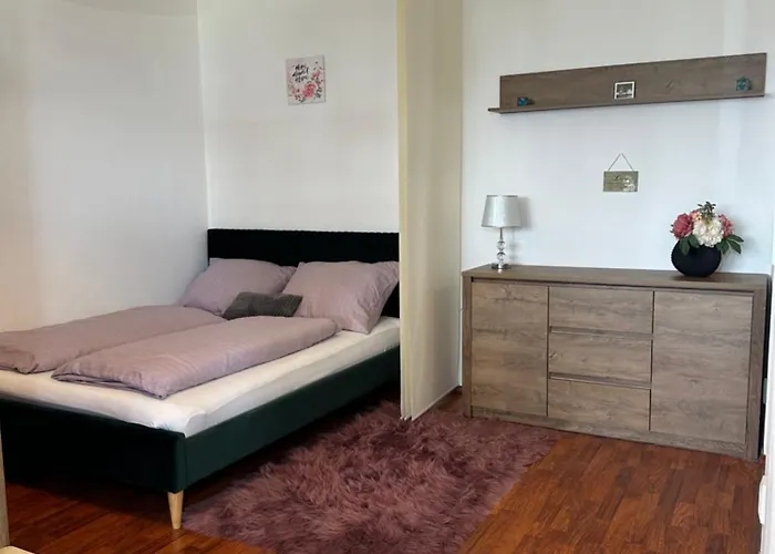 Apartment Cozy With Balcony Seating, 9th Floor, Parking *